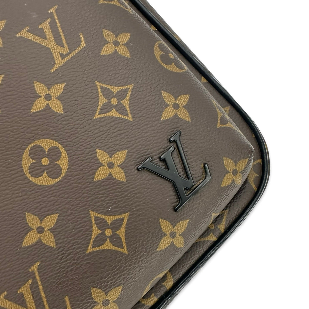 Louis Vuitton Monogram Avenue Sling