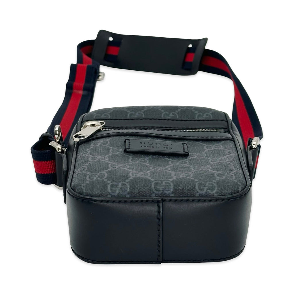 Gucci GG Supreme Mini Messenger